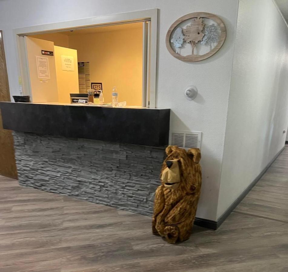 Northwoods Motel Ladysmith Dış mekan fotoğraf
